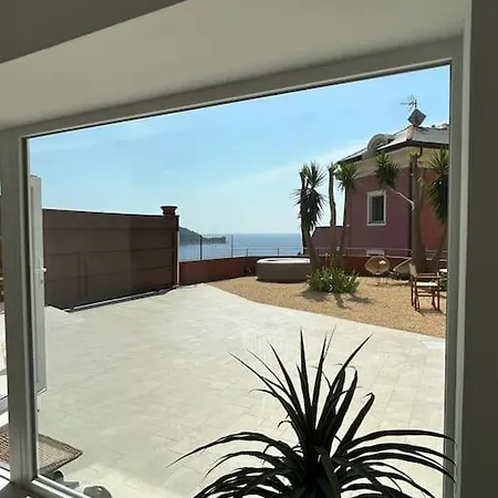 Vista Mozzafiato Sull'isola Gallinara * Alassio